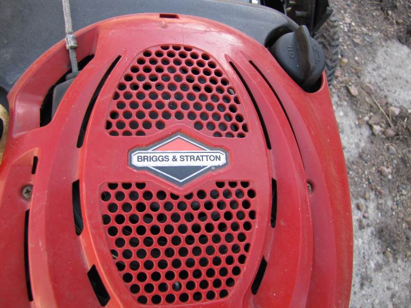 Toro 22 Self Propelled Lawn Mower  RUNS