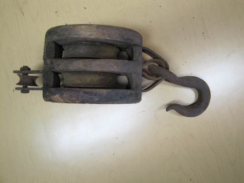 Double Wooden Pulley