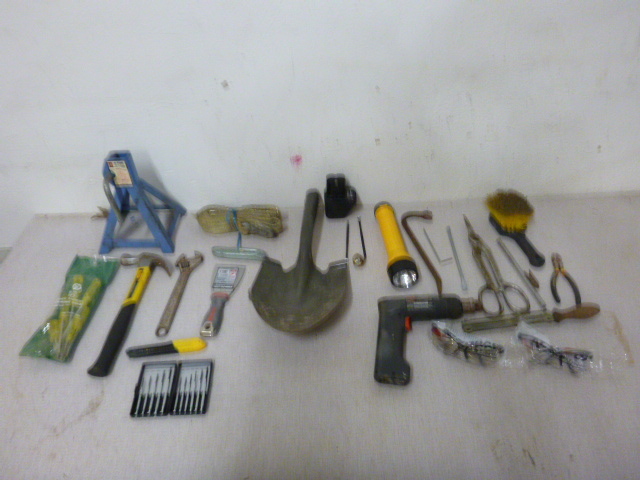 lot 64 image: Miscellaneous Tools