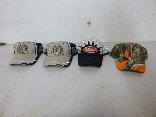 lot 73 image: 4 Caps