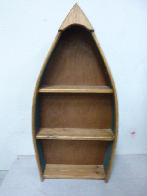 lot 84 image: Boat Dcor