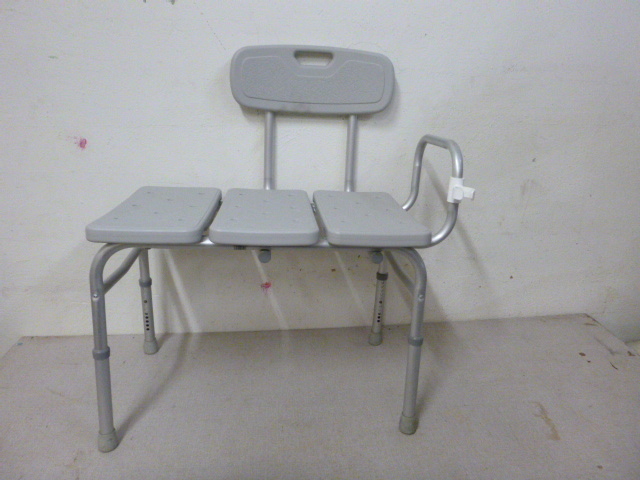 lot 89 image: Plastic Chair