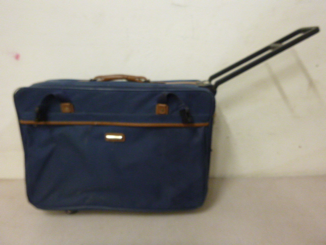 lot 116 image: Verdi Suitcase