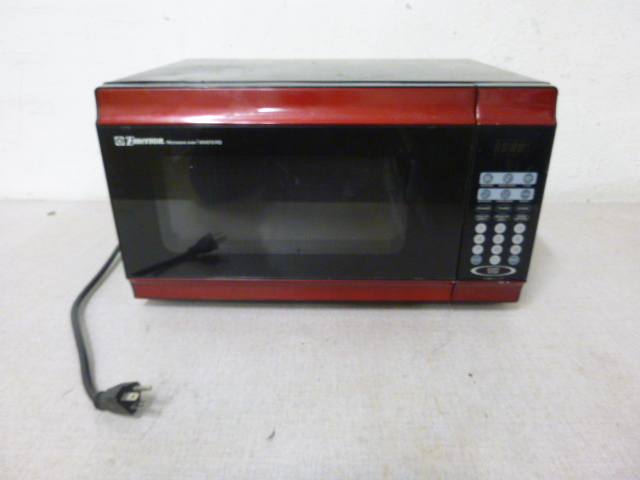 lot 162 image: Emerson Microwave