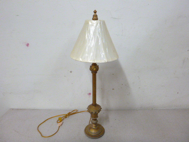lot 174 image: Table Lamp