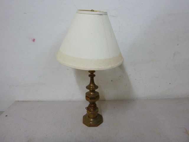 lot 177 image: Table Lamp