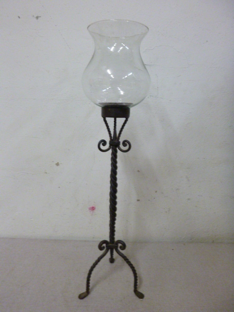 lot 189 image: Dcor Stand