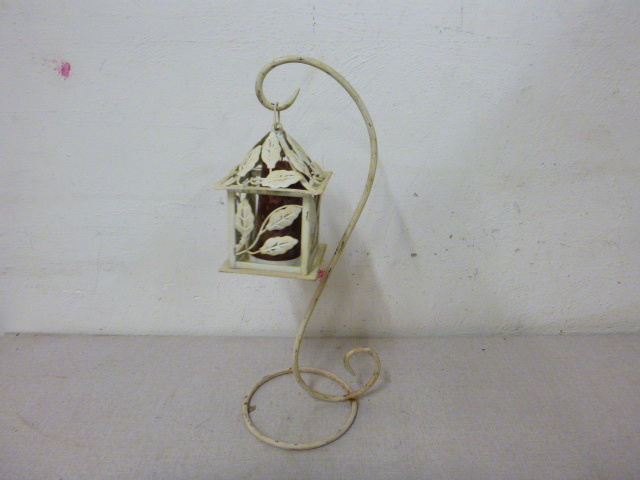 lot 194 image: Metal Candle Holder