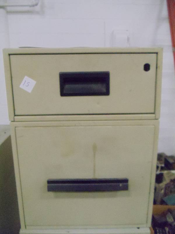 lot 15 image: 2 drawer metal cabinet