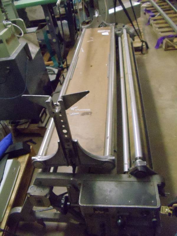 lot 26 image: Turntable spreader.