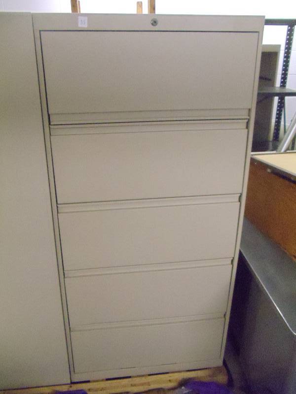 lot 35 image: 30 metal 5 drawer lateral file