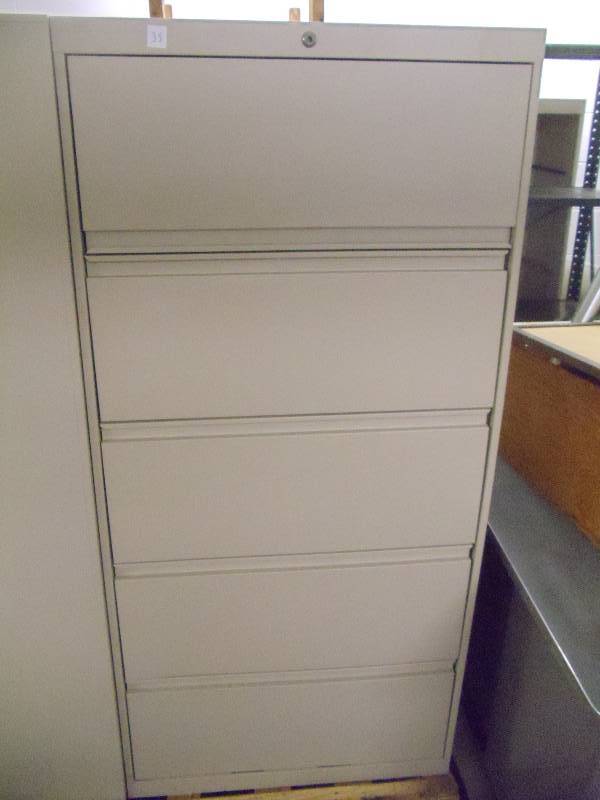 lot 37 image: 30 metal 5 drawer lateral file