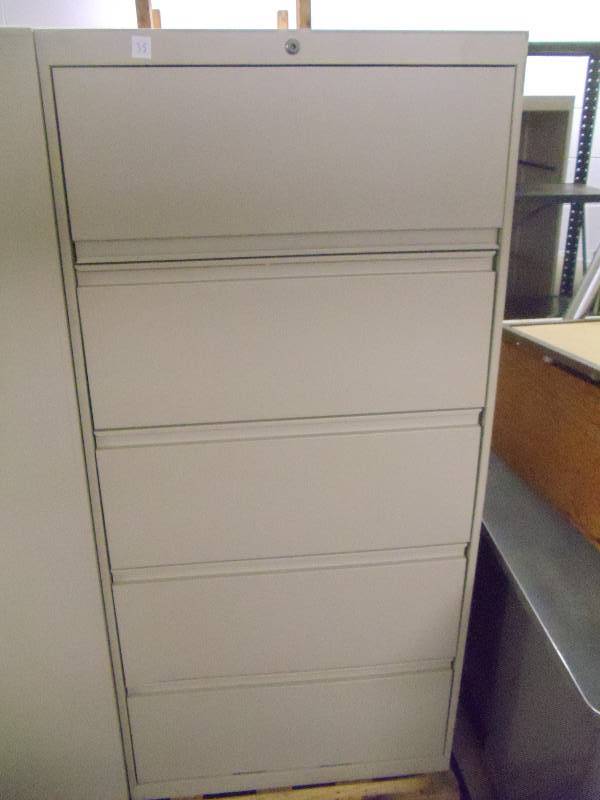 lot 38 image: 30 metal 5 drawer lateral file