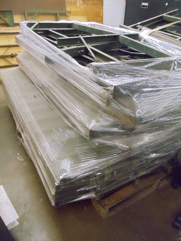lot 40 image: Fabric cutting table.