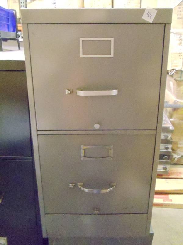 lot 44 image: 15 metal 2 drawer file cabinet