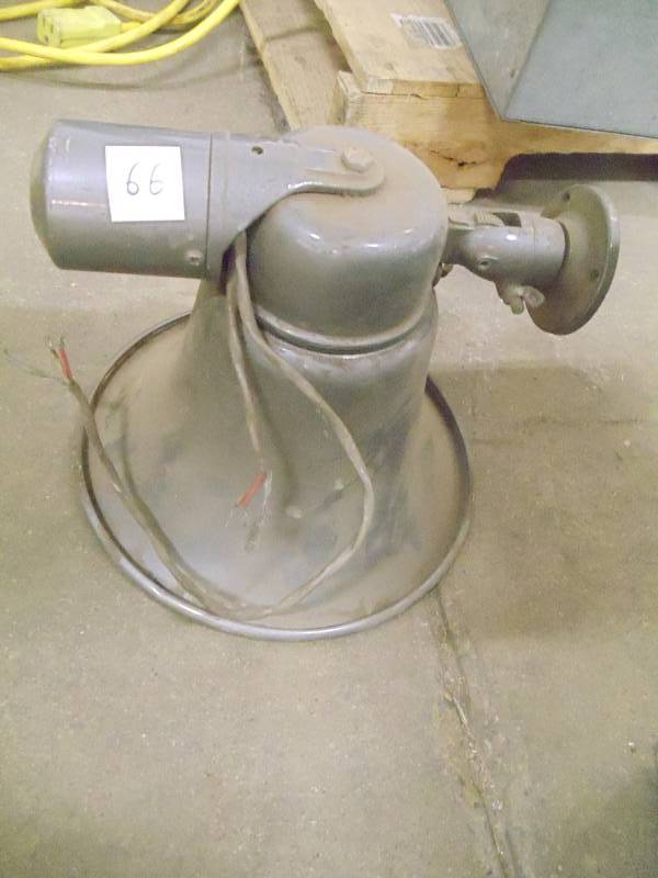 lot 66 image: Honeywell speaker  Horn