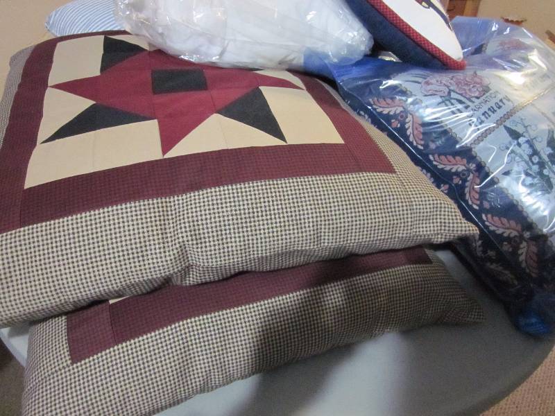 Pillows & Afghans