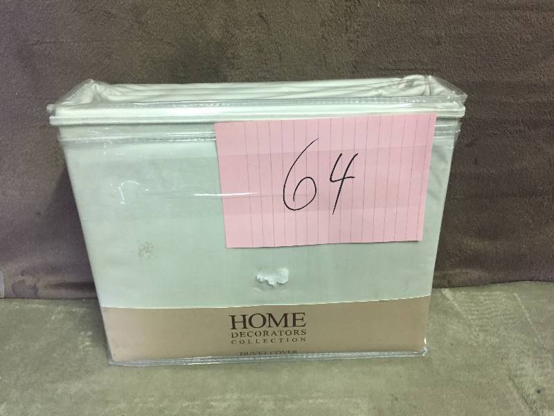 lot 64 image: Home Decorative Duvet Cover Queen New