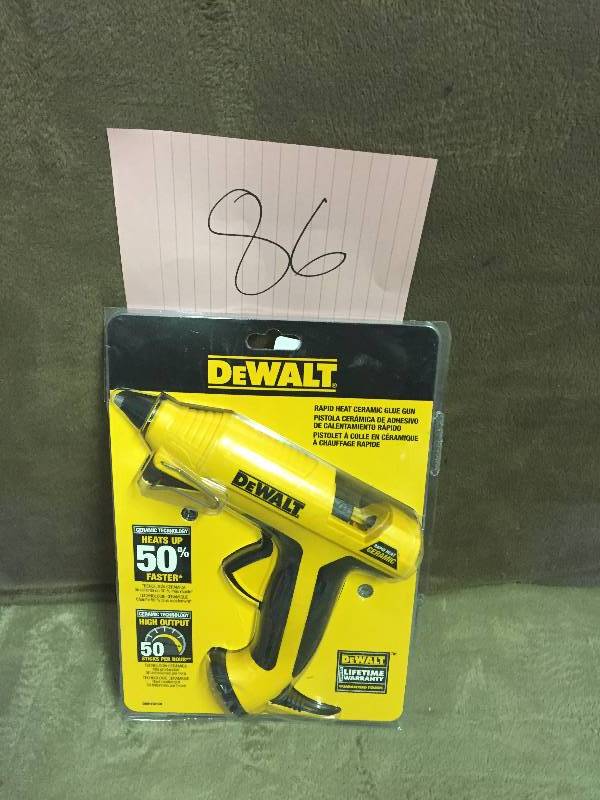 lot 86 image: Dewalt Rapid Heat Ceramic Glue Gun