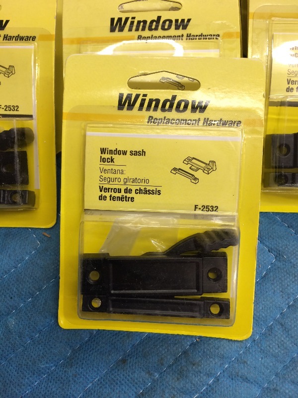 lot 33 image: Window Replacement Hardware   Sash Lock  - NEW - Lot of 16
