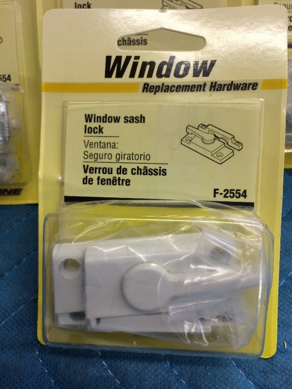 lot 40 image: Window Replacement Hardware   Window Sash Lock   - NEW - Lot of 13