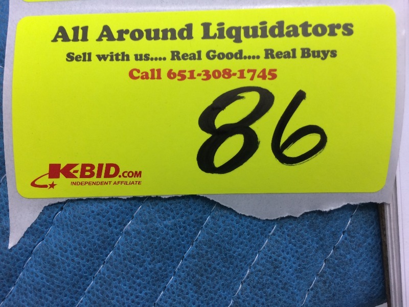 lot 86 image: Basketball  New  NBA 26 round matt