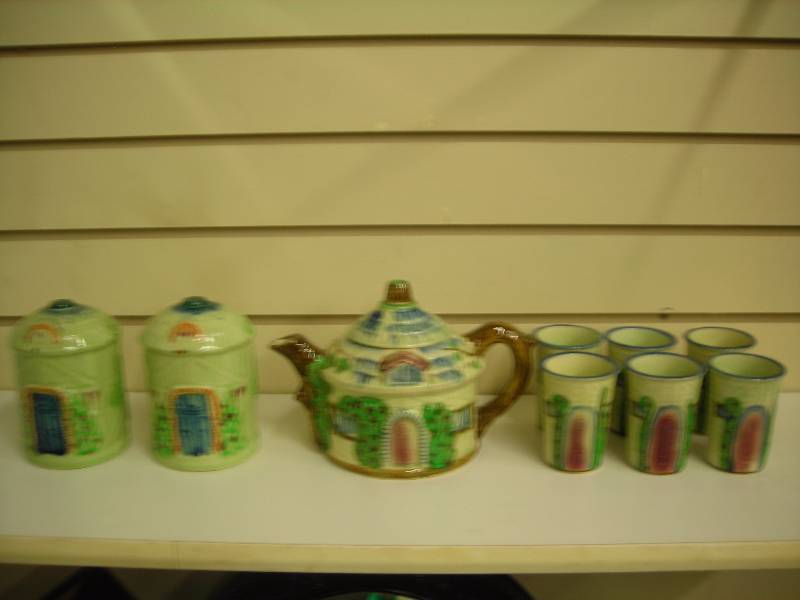 Tea Pot with 6 Cups, Salt & Pepper Marked Japan (Vintage)
