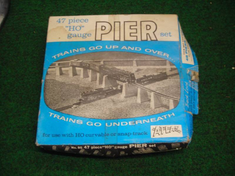 40 Piece HO Gauge Pier Set To Make Bridges