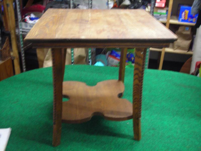 Vintage Wood Table 20 x 20 x 20