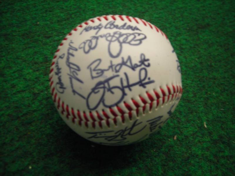 Minnesota Twins Replica Autograph Baseball Year  (Tom Kelly Manager)