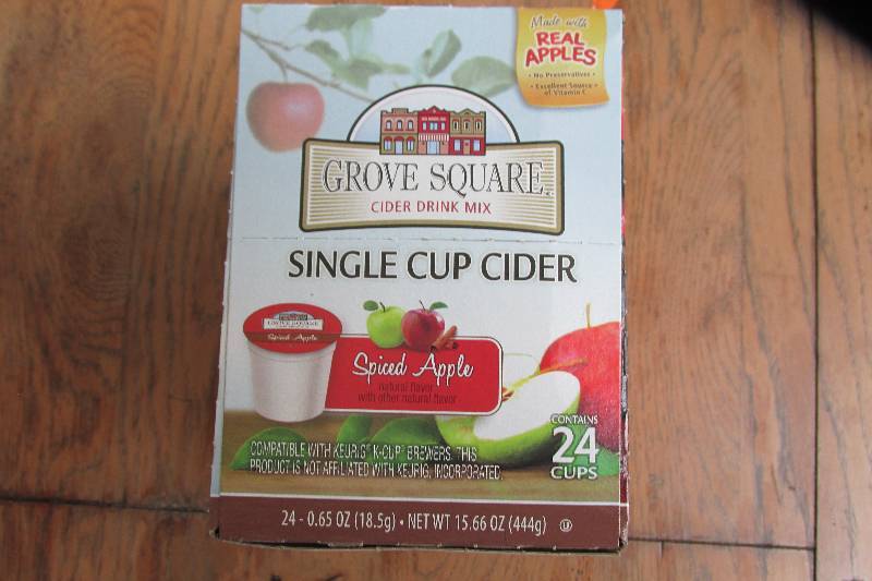 Box of 24 Grove Square cider drink ...