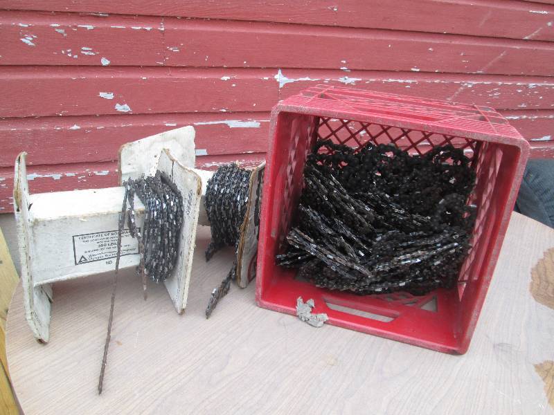 lot of chainsaw replacement chain ...