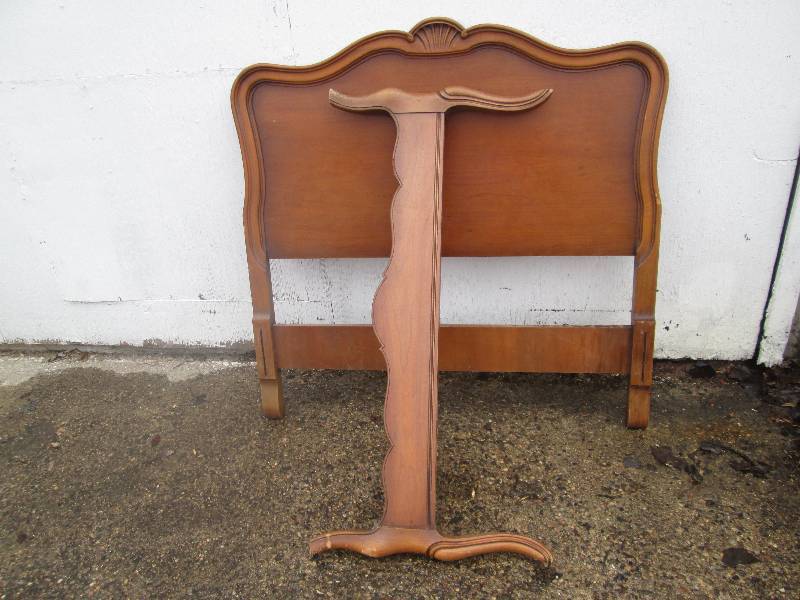 twin size head and foot board,- is ...