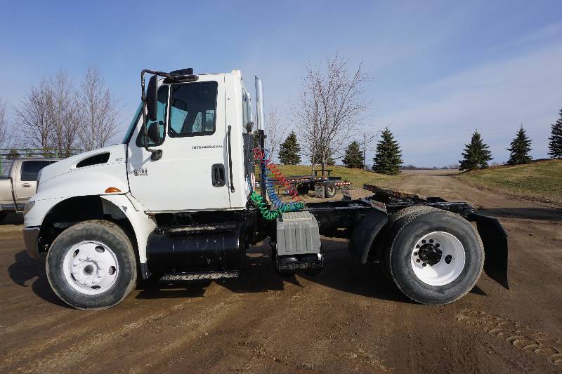 2003 International 8500 Semi Tractor