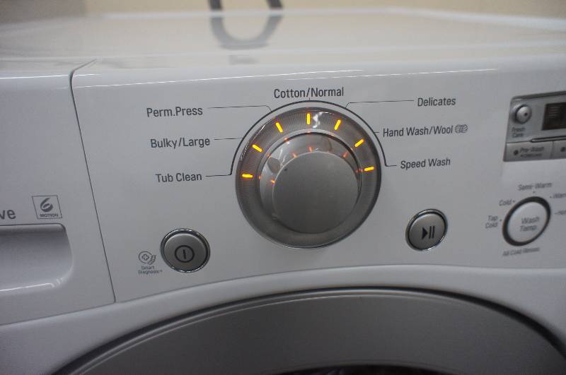 lot 11 image: LG Washer - Model (WM3050CW)