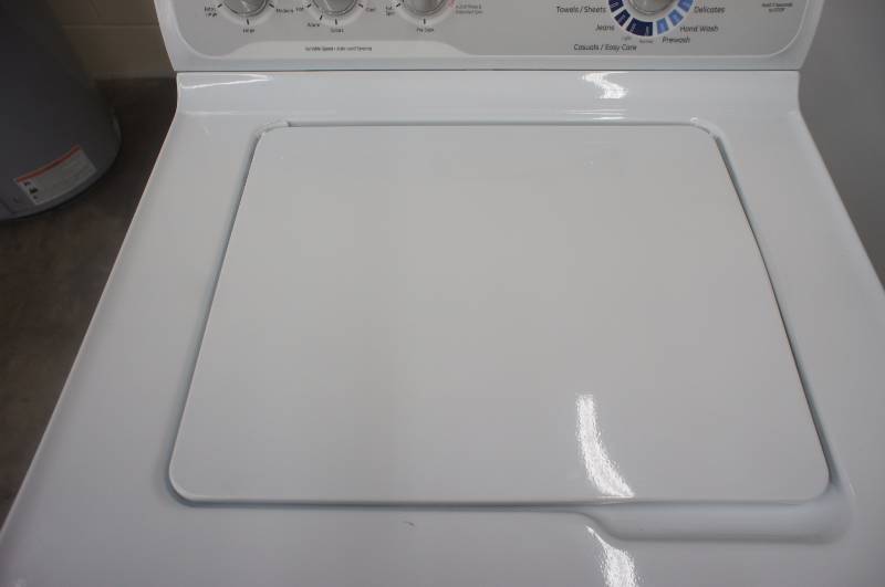 lot 13 image: GE Washer - Model # (GTWN4250D2WS)