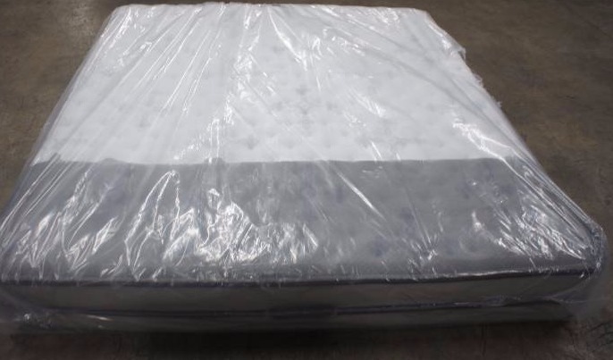 lot 33 image: Simmons Beautyrest King Evangeline Extra Firm tight-top mattress