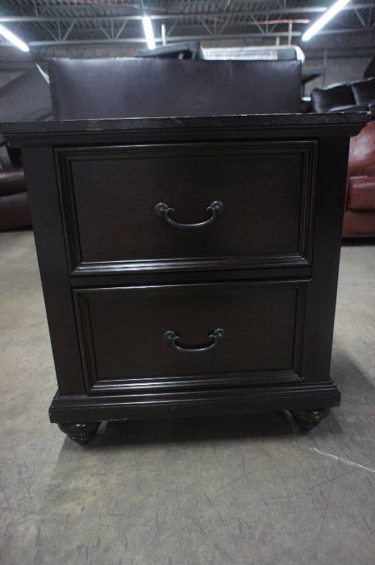 lot 31 image: Madeline High End Night Stand