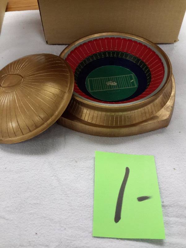Super Bowl 36 New Orleans Super Dome Model