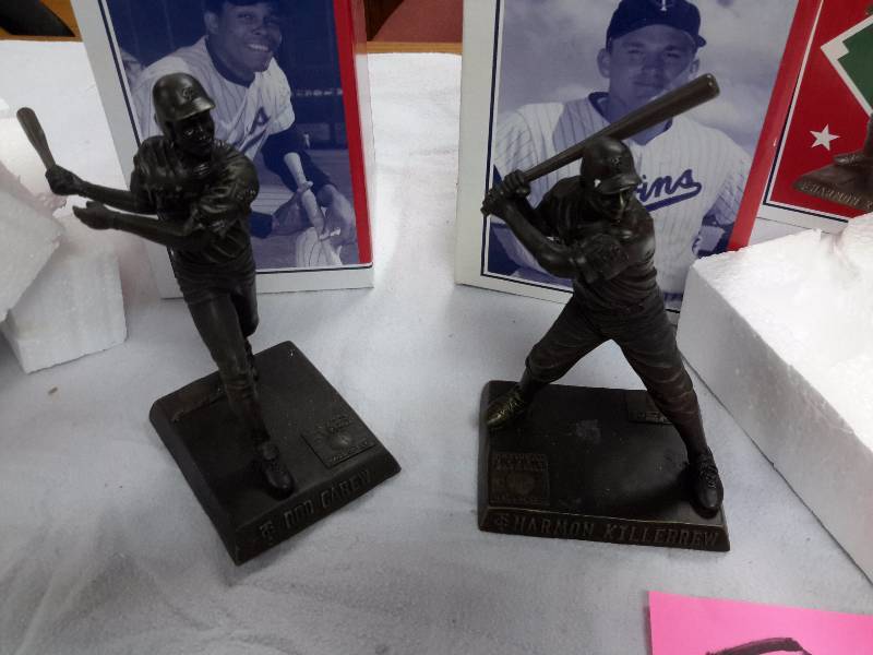 Harmon Killebrew and Rod Carew Statues