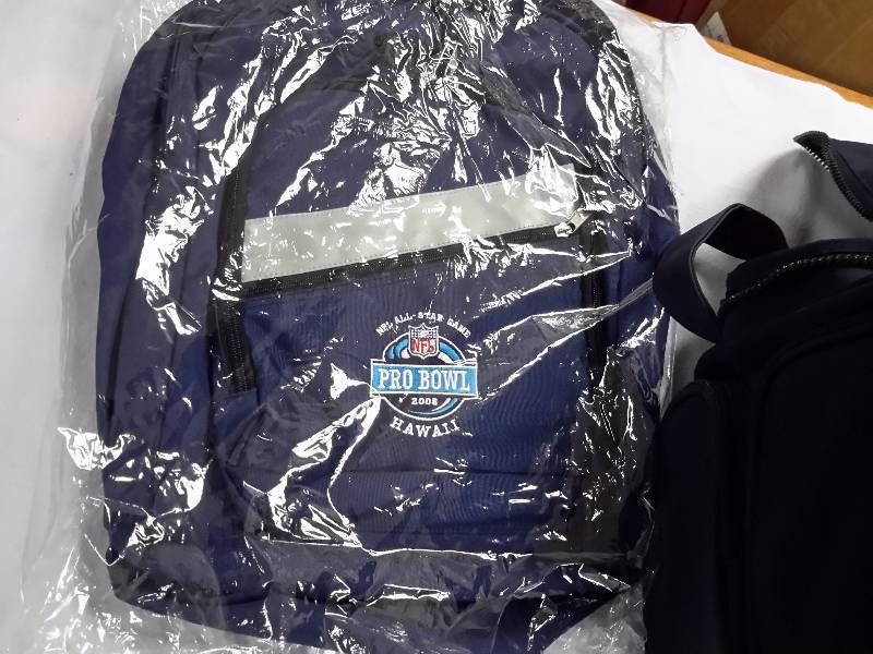 4 Super Bowl and NFL Theme Back Packs and Duffels.. All new and in very good shape