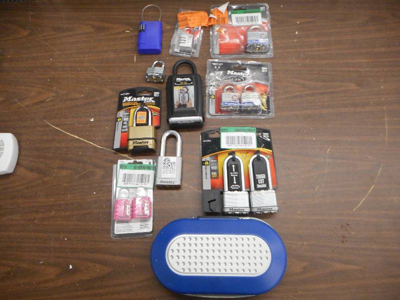 (15) MASTER LOCK LOT PADLOCKS