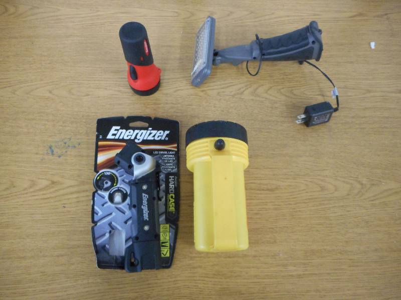 FLASHLIGHT LOT