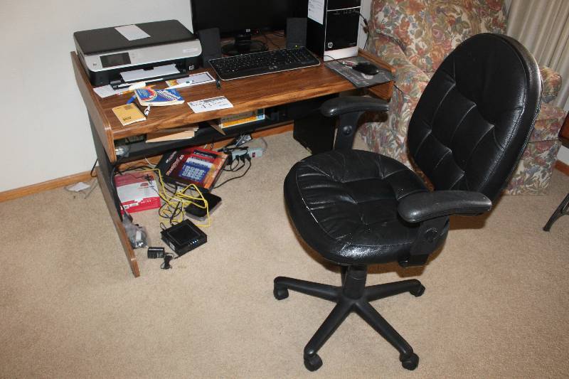 Computer Desk And Chair