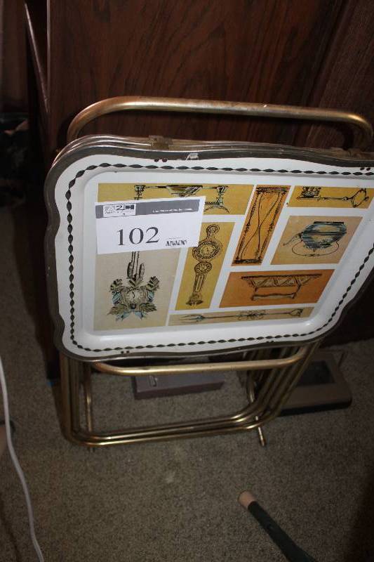 4 Serving Trays in Stand