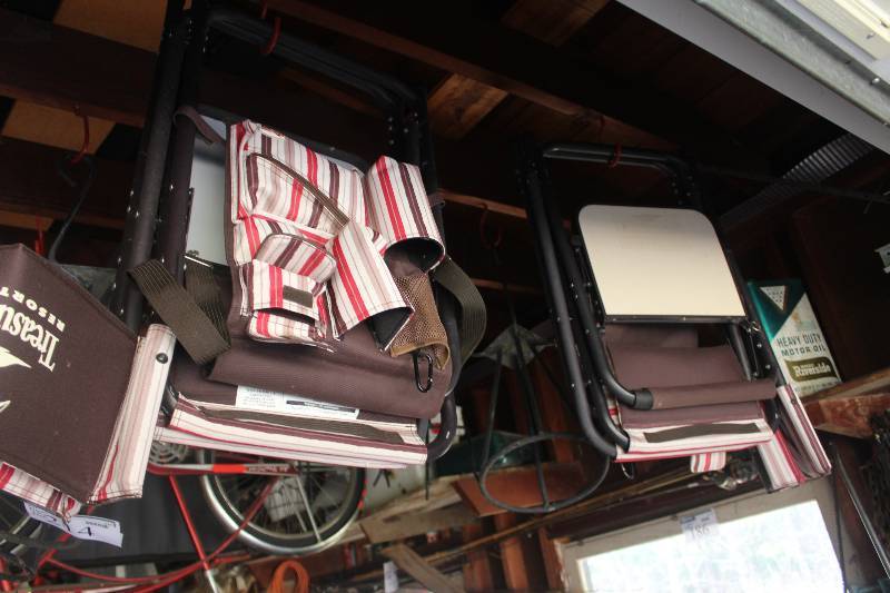 Lot of (2) Folding Chairs