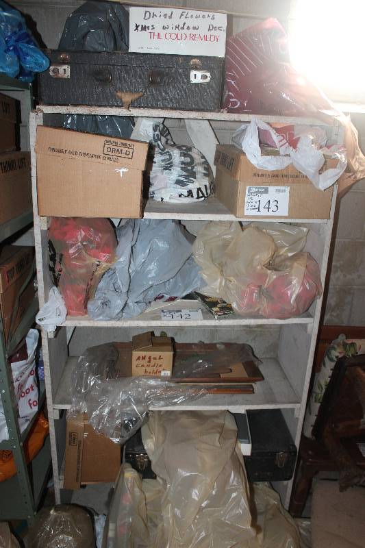 4-Shelf Contents of Misc Decorations