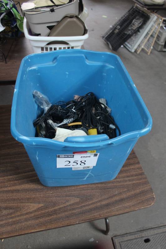 lot 258 image: Box Lot of Electrical Cables