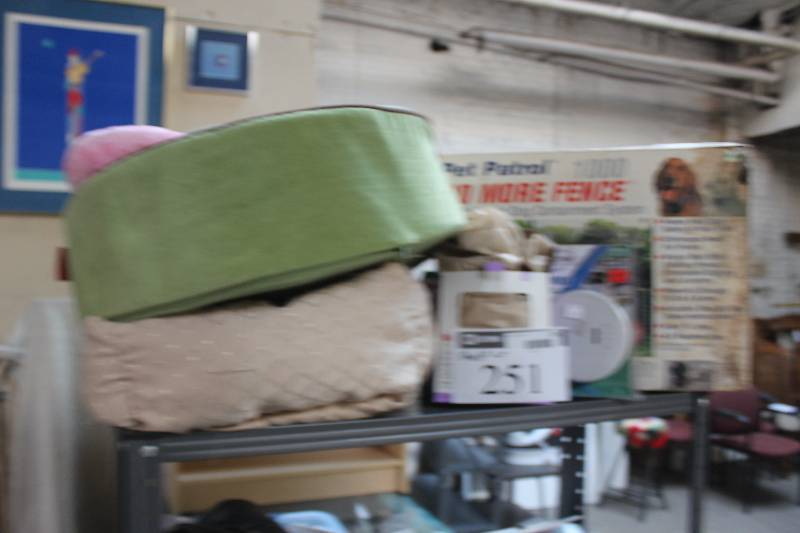 lot 251 image: Shelf Lot of Pet Supplies