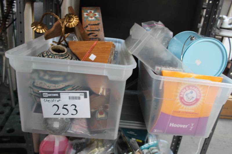 lot 253 image: Shelf Lot of Household Items